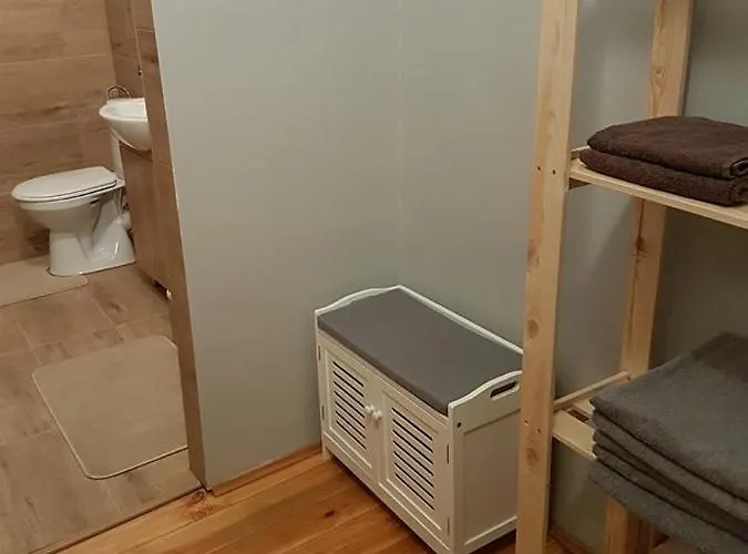 אכסניה 42-200 צ'סטוצ'ובה